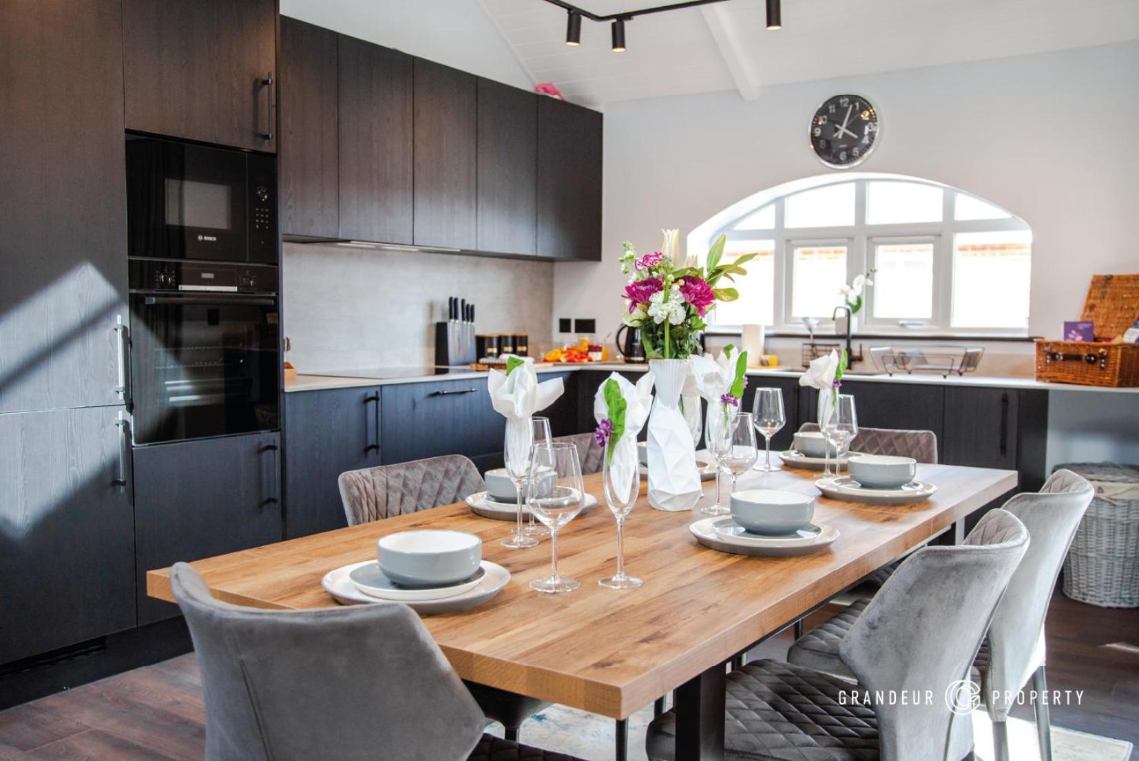 Keepers Cottage By Grandeur Property Poole Bagian luar foto