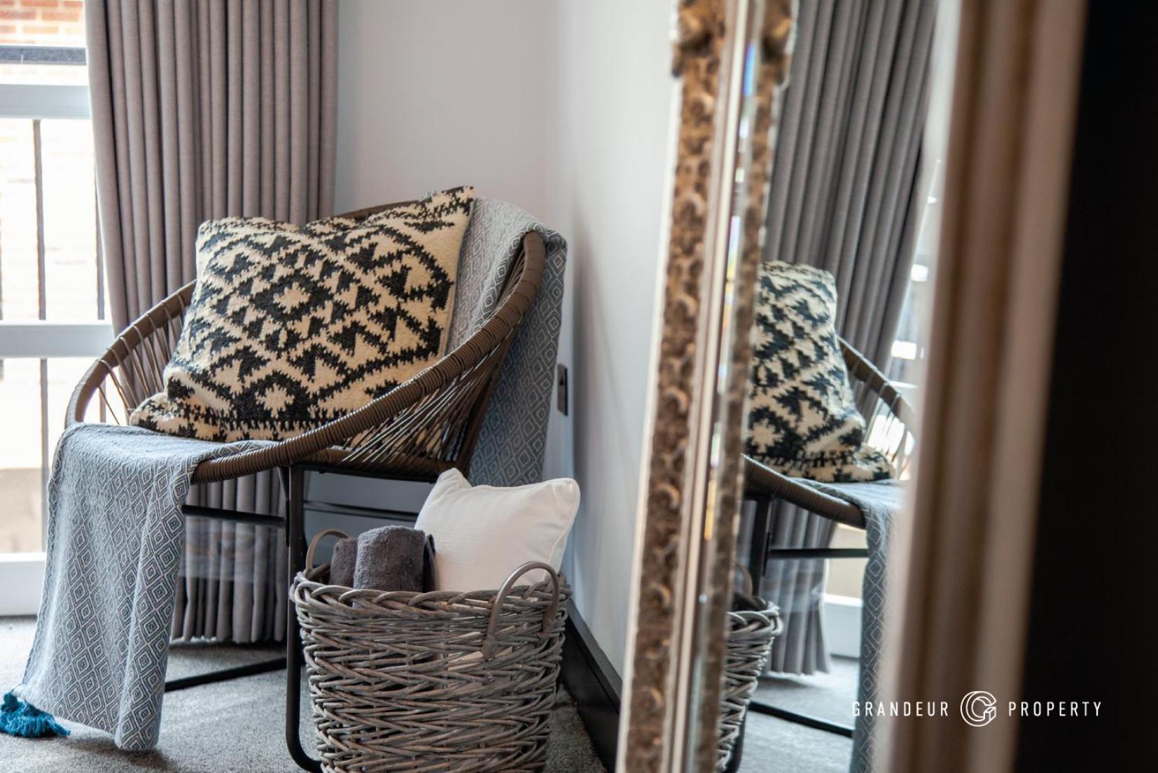 Keepers Cottage By Grandeur Property Poole Bagian luar foto